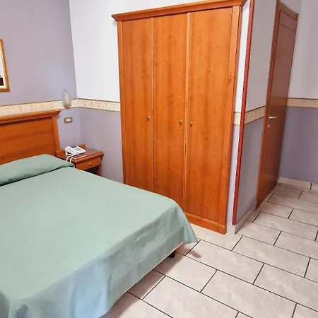 Lento Ξενοδοχείο 3*